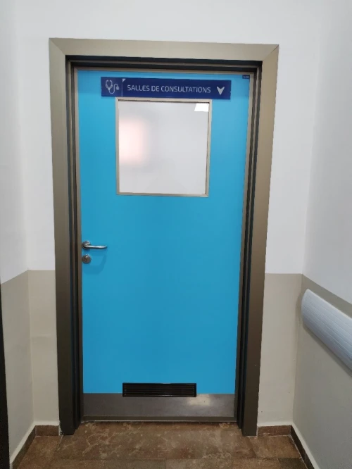 Porte technique hospitalière / Porte de service professionnelle
