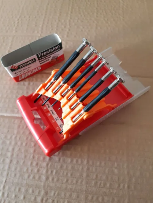 Coffret de tournevis de précision gainés avec tête rotative