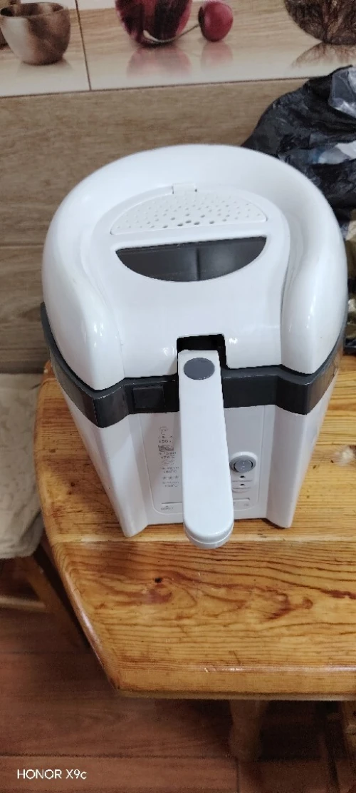 Bonjour Vendu friteuse en bon état . / État  Très bon état  Type  Cuisine et cuisson  Produit  Appareil de cuisson /
