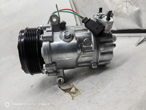 Compresseur climatisation auto 
