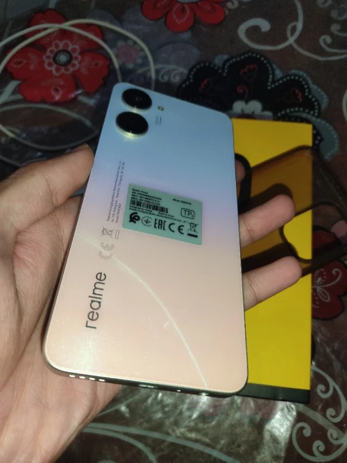 Realme 10 8+8GB / 128GB  etat 10/10 10 "