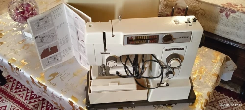 Machine a coudre Toyota - ماكنة خياطة
