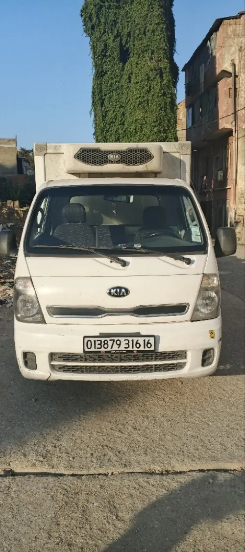 Kia 2700 2016 2700