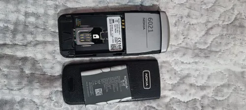 Nokia 6021