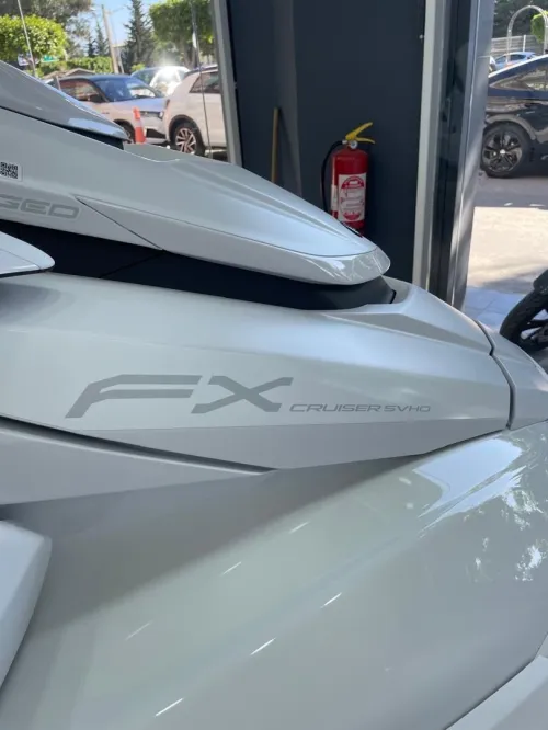 Jet ski