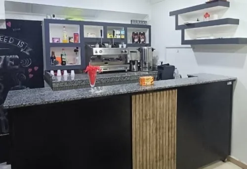 Matériel Cafétéria à VENDRE (Machine à café 2 bras/Laitière/Comptoir/Plonge)