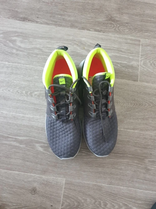 NIKE ADIDAS NIKEZOOMX