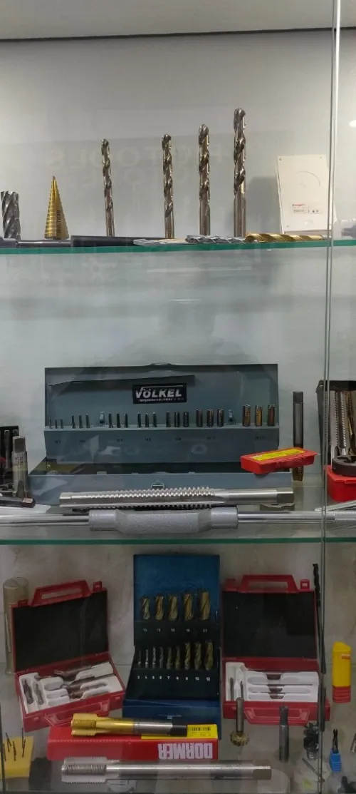 Coffret de tarauds et de filières volkel 
