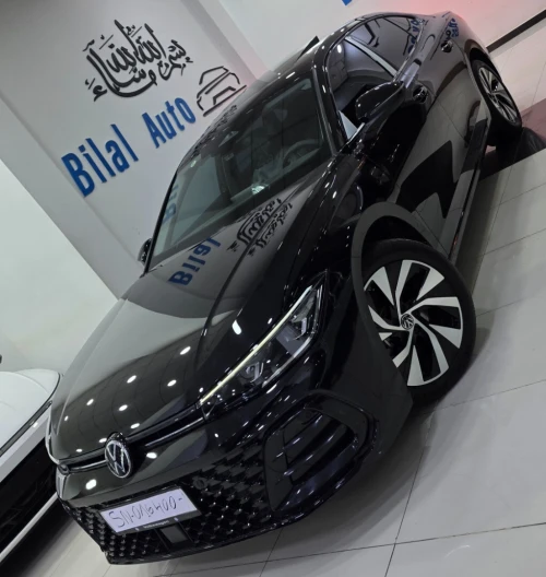 Volkswagen Passat SW 2025 Pro