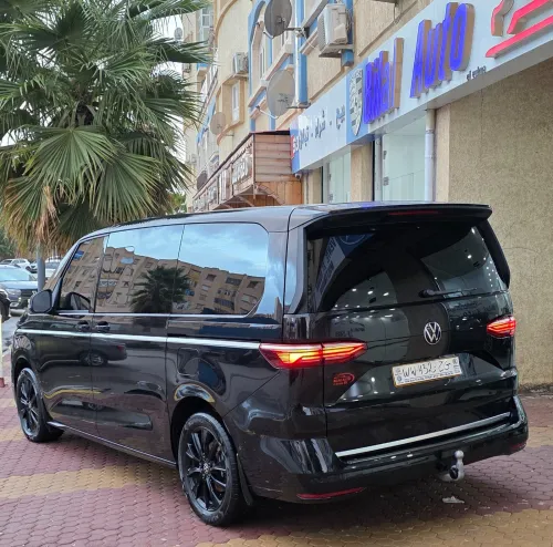 Volkswagen Multivane 2025 Fouul option