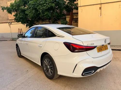 MG MG5 2026 Luxury