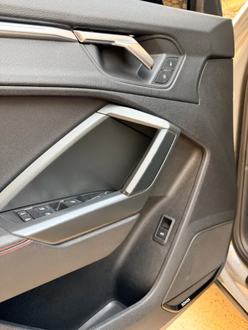 Audi Q3 2023 S-line