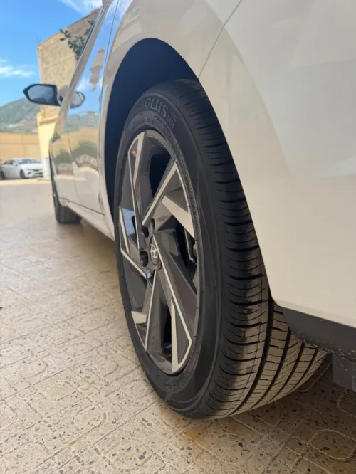 Hyundai Elantra 2025 Glx