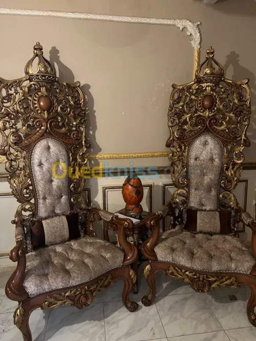 Fauteuil royal en hêtre et dorure syrien 