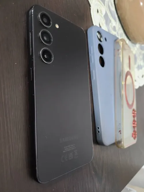 Samsung S23