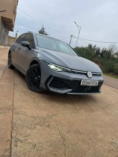 Volkswagen Golf 8 2025 R-Line