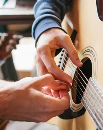 Cours de guitare pour enfants et adultes