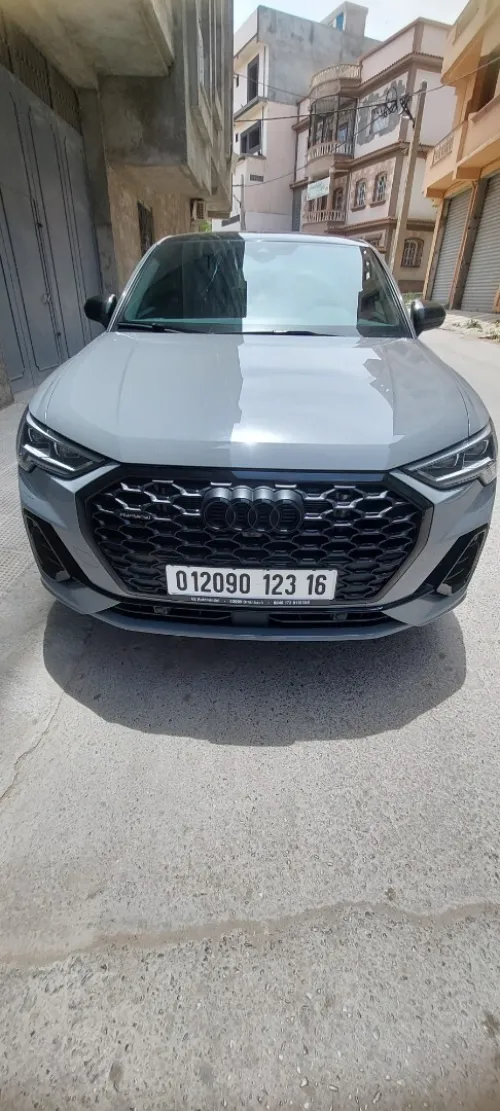 Audi Q3 2023 Rs line