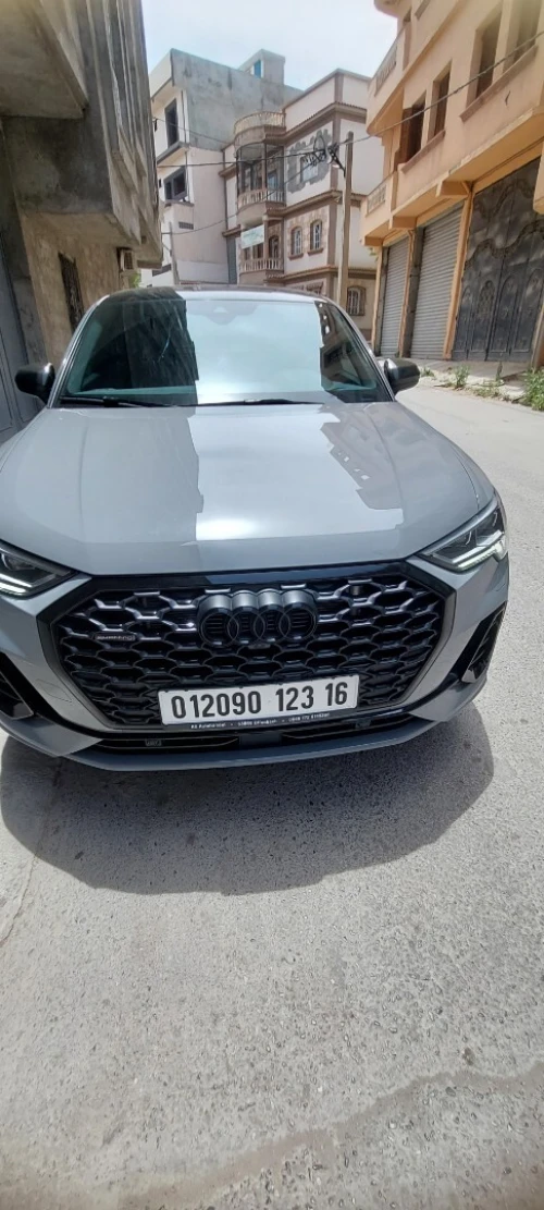 Audi Q3 2023 Rs line