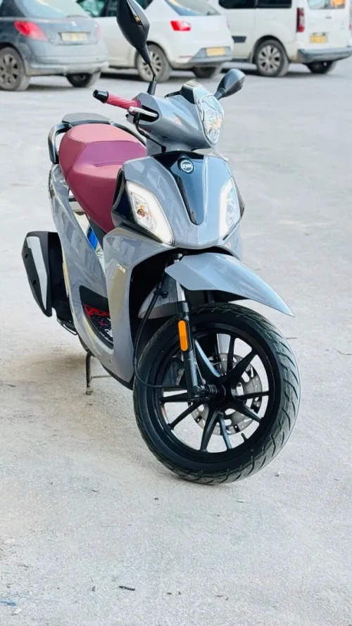 St 200 sym St 200 sym 2025