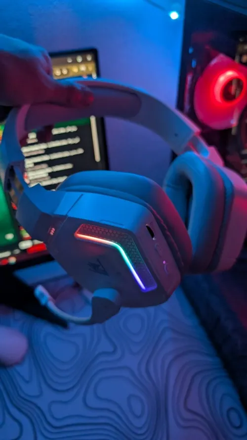 Casque magma v01 white 7.1 bleutoth/ dongle