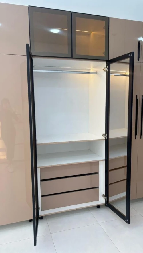 Dressing En mdf et high gloss sur mesure 1er choix