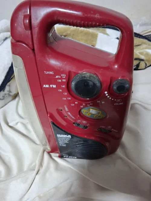 Poste radio tres bon etat ancien