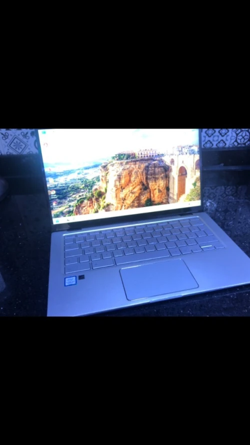 ASUS Syvana 14" - Intel UHD - Bon état
