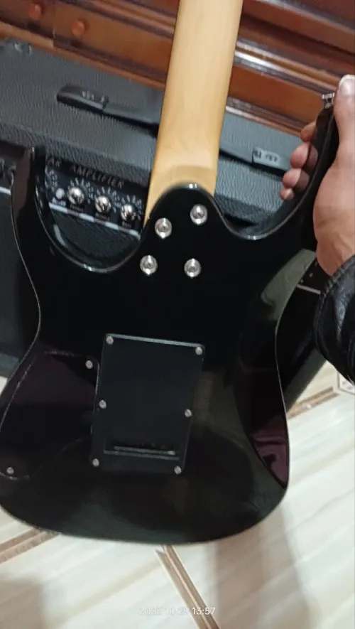 Guitare électrique
