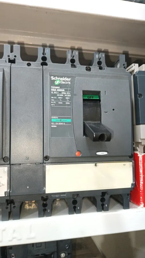 Disjoncteur nsx Schneider 400A
