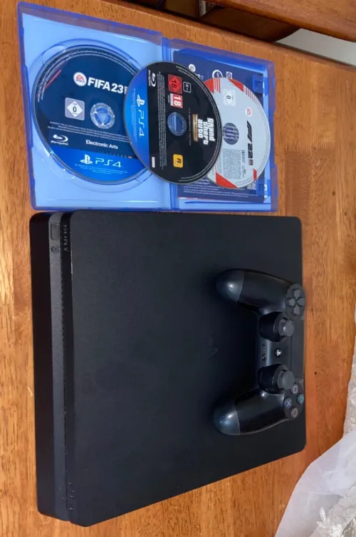 Play 4 1 manette  3 cd  هابط كابا مش ماشي خلاه المهتم