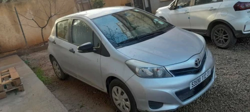 Toyota Yaris 2012 