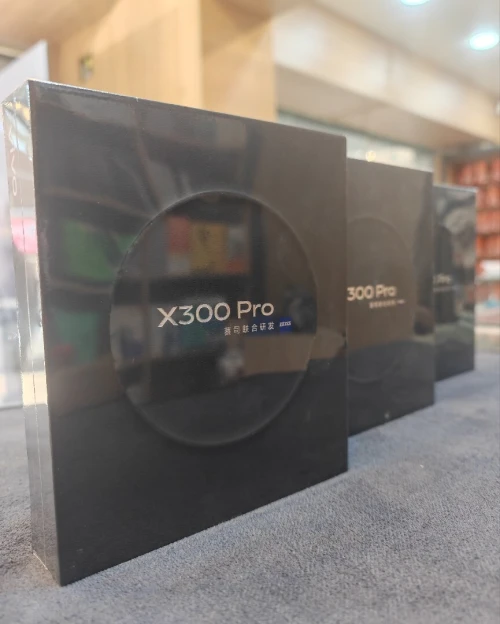 VIVO X300 pro 512 GB