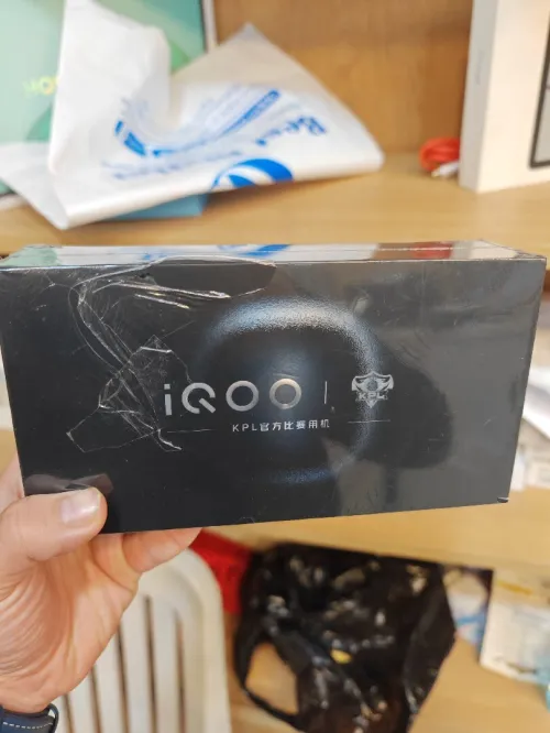 Iqoo 15 12/256 china 