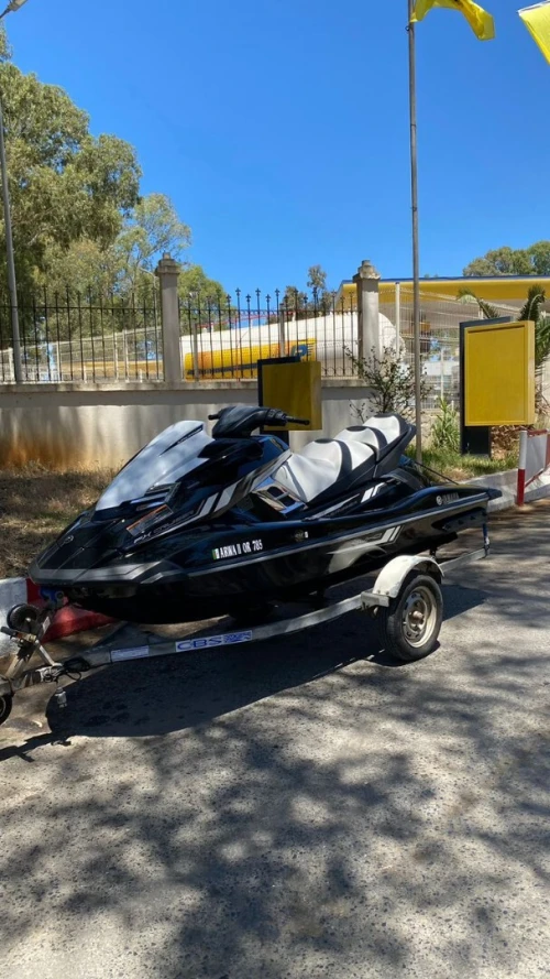 Jet-ski Yamaha 1800 fx svho 2017 cruiser mach 380heur