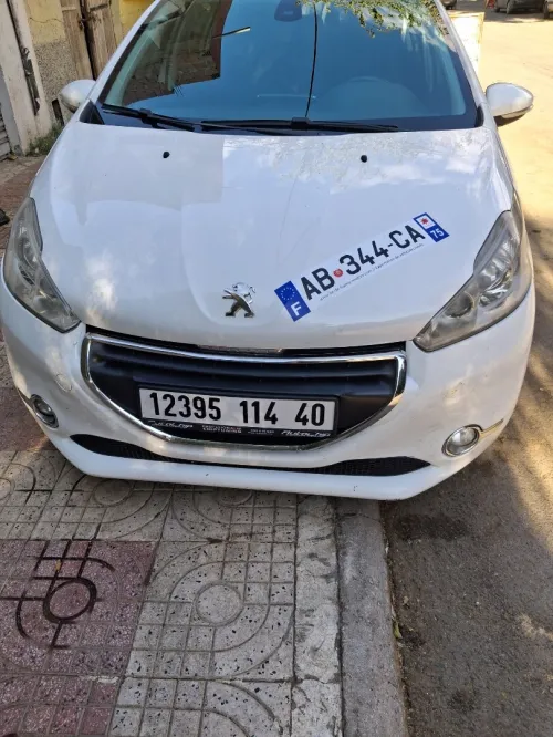 Peugeot 208 2014 Allure