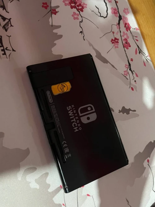 Nintendo Switch Flashée + Jeux Installés Très Bon État