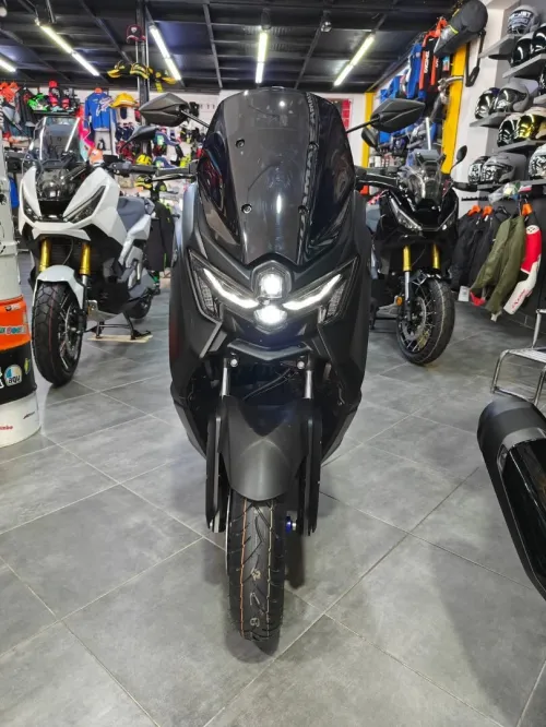 Yamaha Nmax 2025