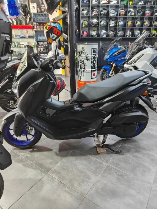 Yamaha Nmax 2025