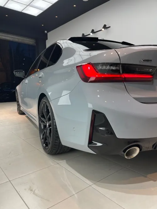 BMW Série 3 2024 M performance
