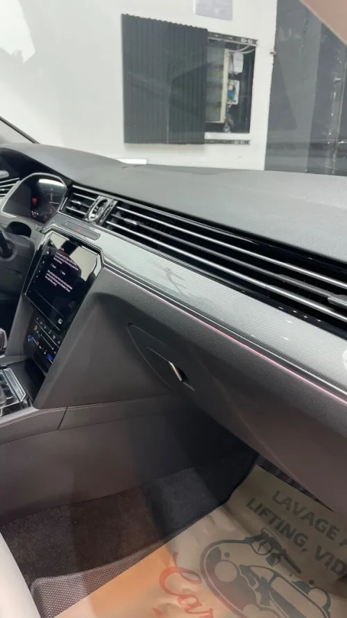 Volkswagen Passat 2025 R Line
