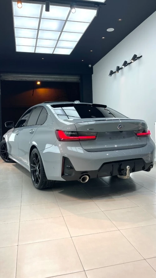 BMW Série 3 2024 M performance