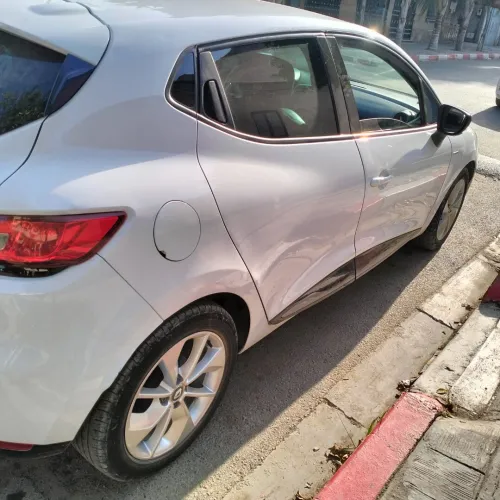 Renault Clio 4 2015 Limited 2