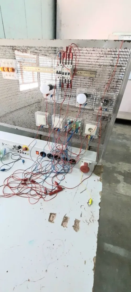 Apprenti électricien batiment 