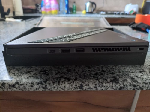 ASUS ROG Zephyrus G14 Ryzen 9 / RTX 3050 Ti / 40 Go RAM / SSD 1 To