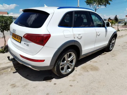 Audi Q5 2011 Off Road