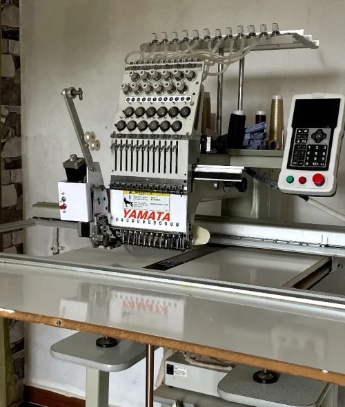 Machine de broderie électronique