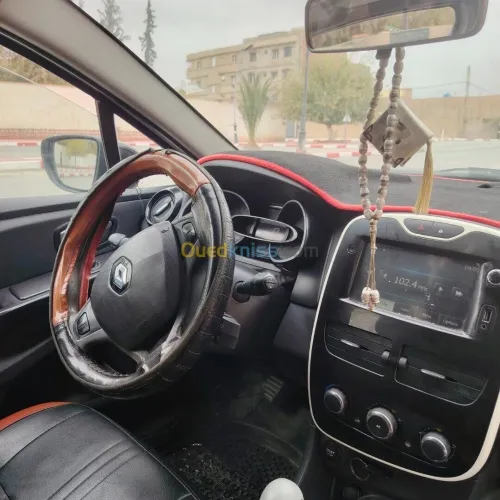 Renault Clio 4 2014 Exception
