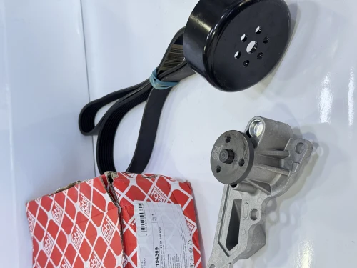 POMP A EAU  + KIT 1.0 TCE  clio 5
