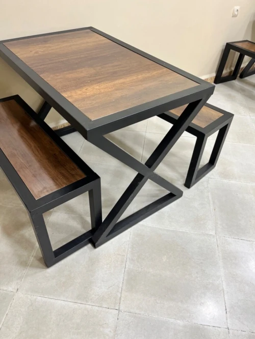 Banquette table pizzeria 